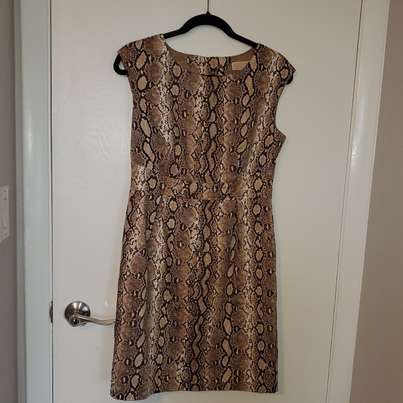 Michael Kors Dresses & Skirts - Michael Kors button dress